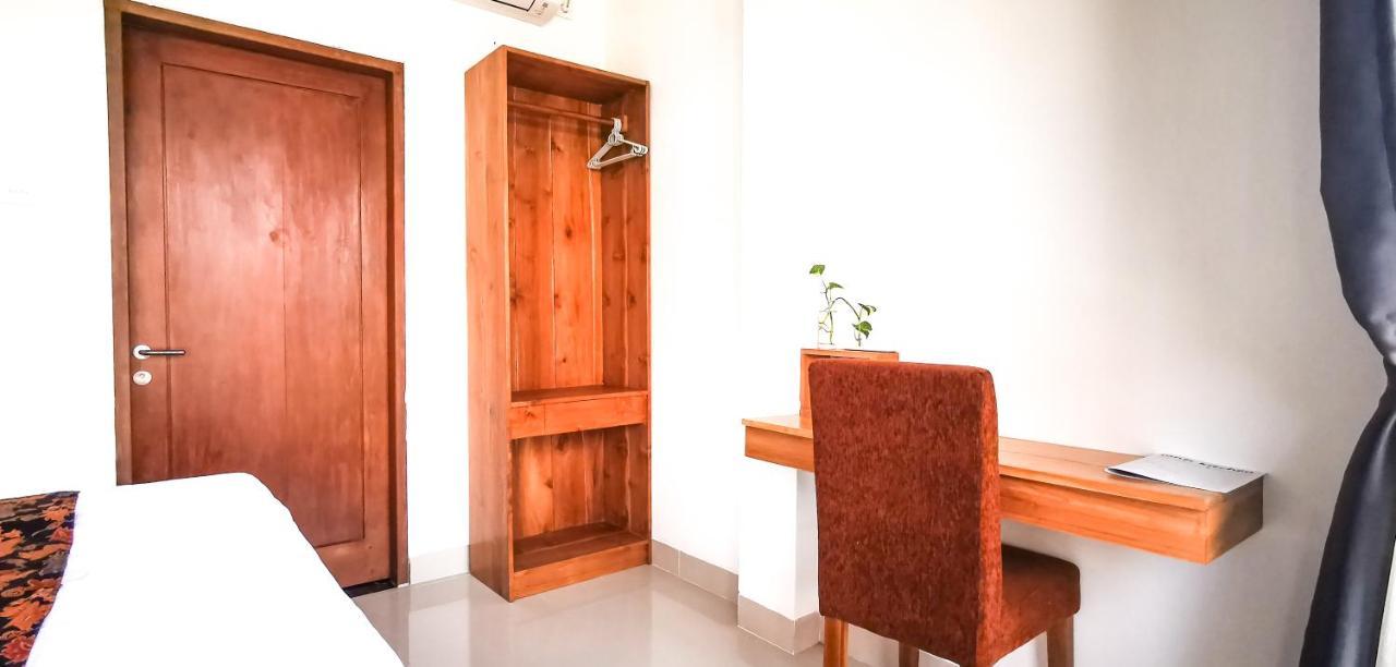 Santi Homestay Canggu Eksteriør billede