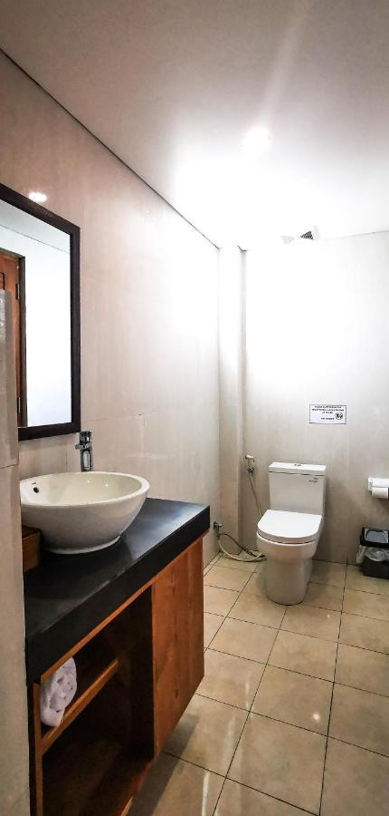 Santi Homestay Canggu Eksteriør billede