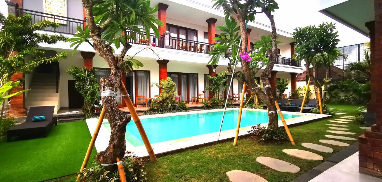Santi Homestay Canggu Eksteriør billede