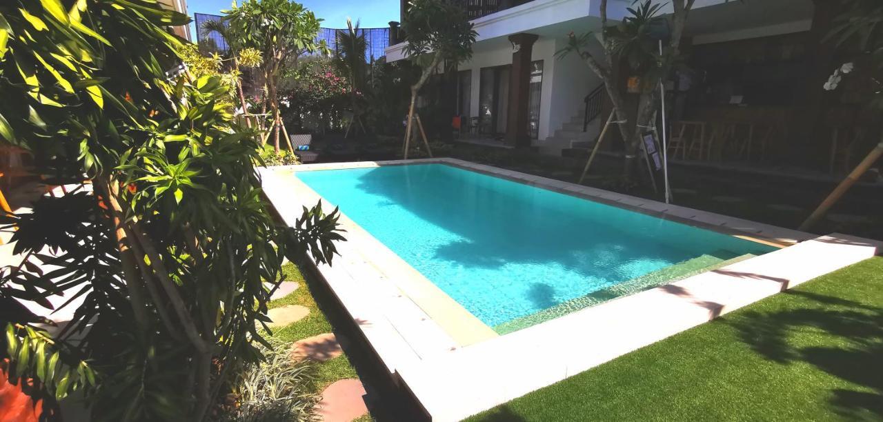 Santi Homestay Canggu Eksteriør billede